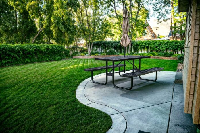 Heavy Duty Picnic Table